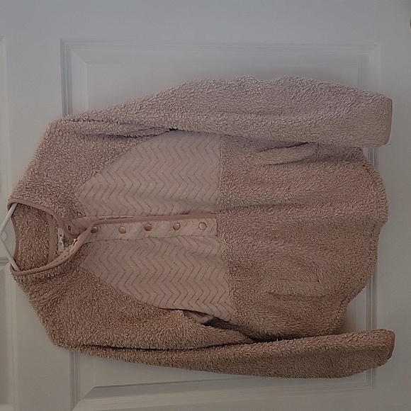 Maurices Jackets & Blazers - Maurices Fleece. Blush Pink Jacket.